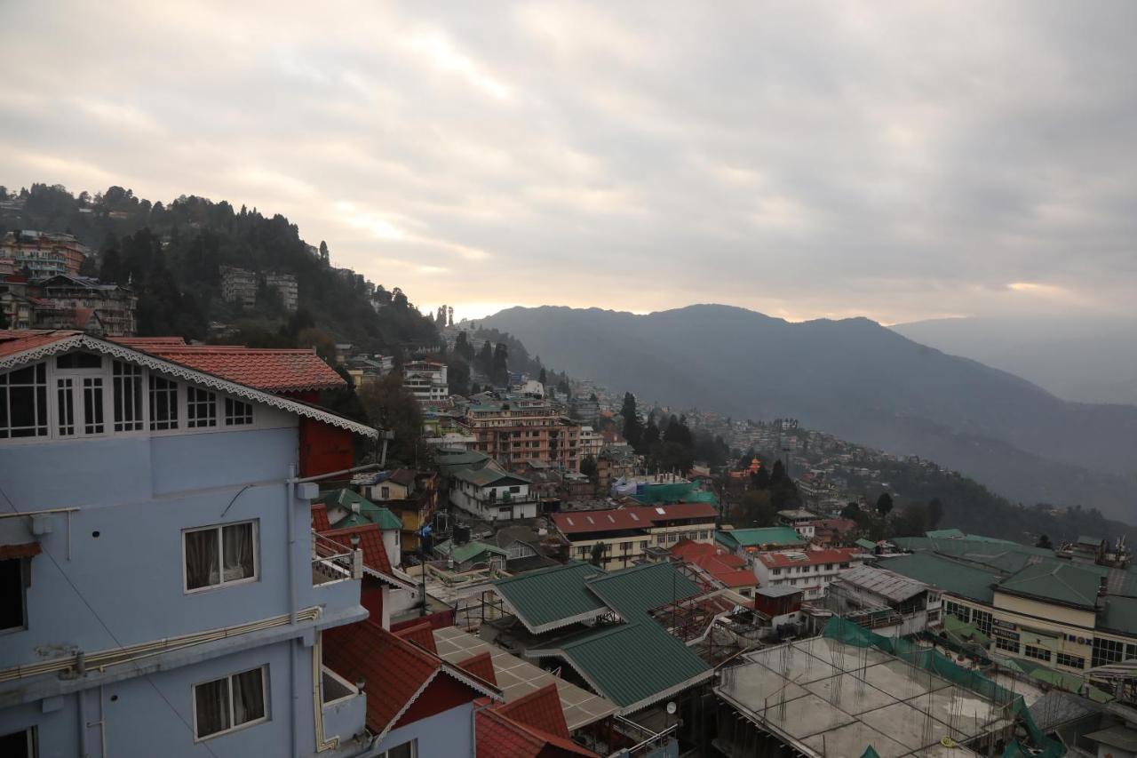 دارجيلنغ Hotel Juniper المظهر الخارجي الصورة